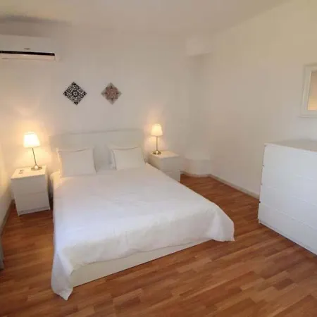 Sleeps 6 With Pool Air Con And Wifi * Vale do Lobo